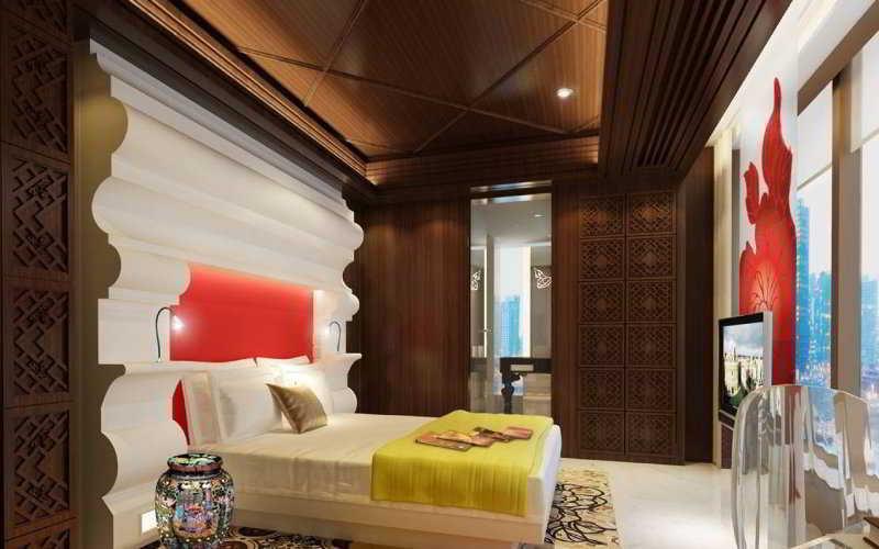 Mira Moon Hotel 5*