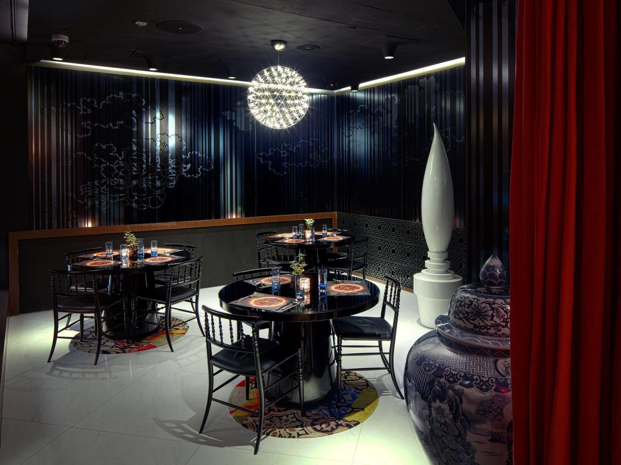Mira Moon Hotel 5*